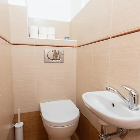 Splash Apartment